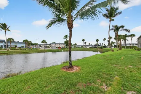 185 Brittany D Delray Beach FL 33446