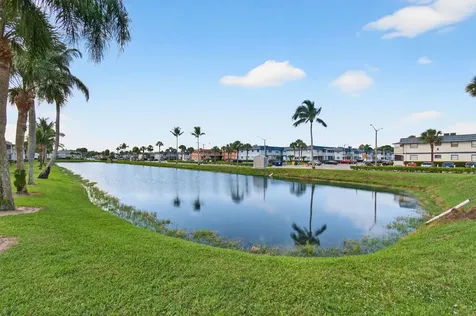 185 Brittany D Delray Beach FL 33446
