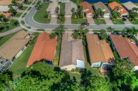 319 Nw Treeline Trace Port Saint Lucie FL 34986