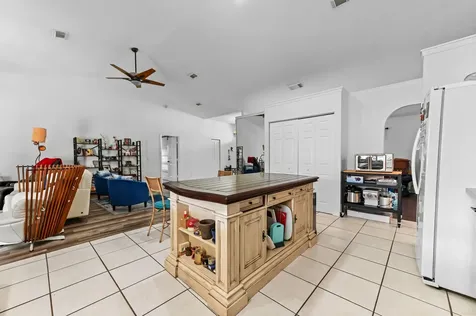 1014 Sw Canary Terrace Port Saint Lucie FL 34953