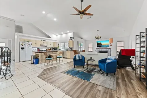 1014 Sw Canary Terrace Port Saint Lucie FL 34953