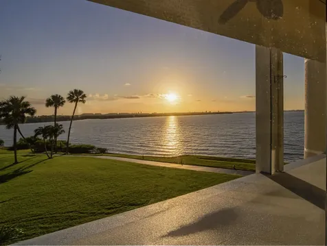 3432 Ne Causeway Boulevard Jensen Beach FL 34957