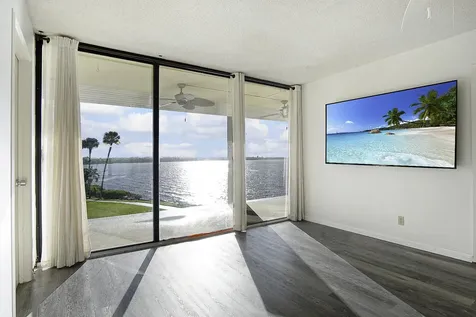 3432 Ne Causeway Boulevard Jensen Beach FL 34957