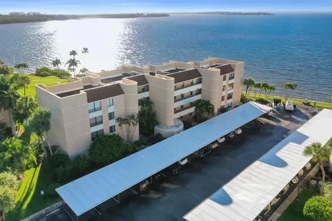 3432 Ne Causeway Boulevard Jensen Beach FL 34957