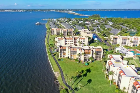 3432 Ne Causeway Boulevard Jensen Beach FL 34957