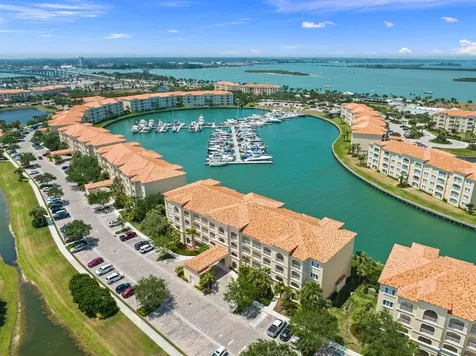 17 Harbour Isle Drive Hutchinson Island FL 34949