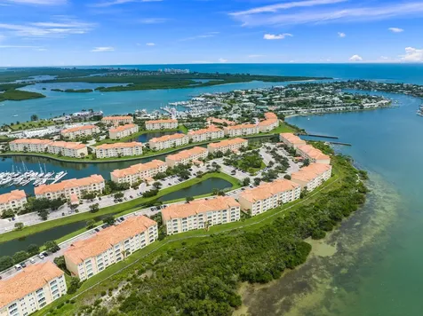 17 Harbour Isle Drive Hutchinson Island FL 34949