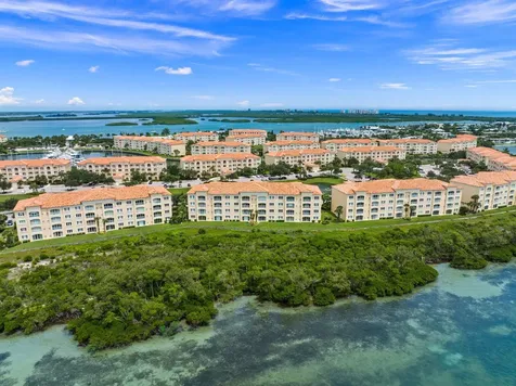 17 Harbour Isle Drive Hutchinson Island FL 34949