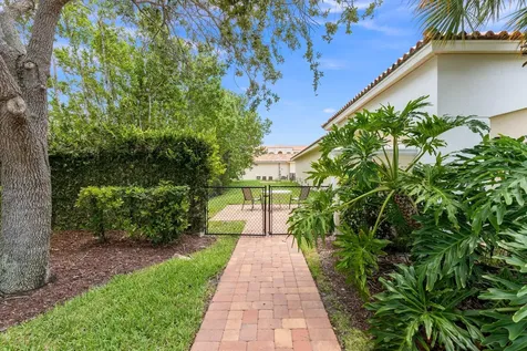 17 Harbour Isle Drive Hutchinson Island FL 34949
