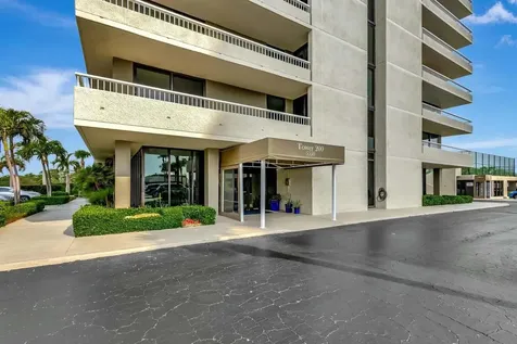 5550 N Ocean Drive Singer Island FL 33404