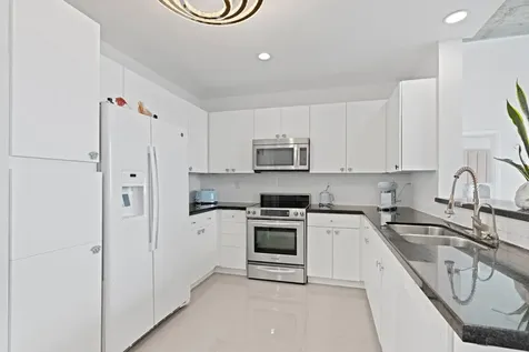300 S Australian Avenue West Palm Beach FL 33401