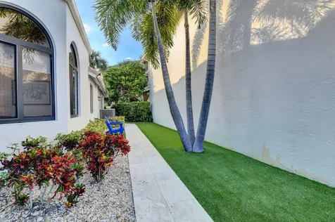 6370 Nw 24th Avenue Boca Raton FL 33496