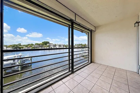309 Lake Circle North Palm Beach FL 33408