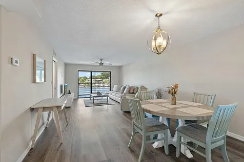 309 Lake Circle North Palm Beach FL 33408