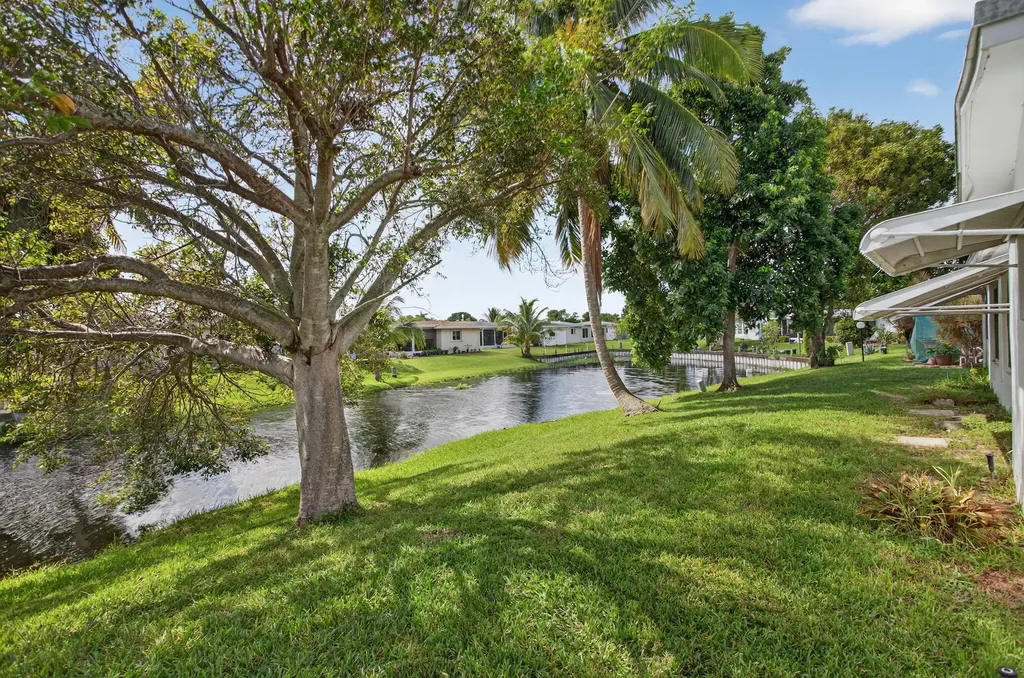 7340 Nw 8th Street Margate FL 33063