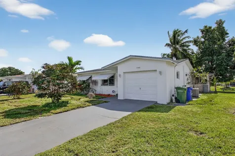 7340 Nw 8th Street Margate FL 33063