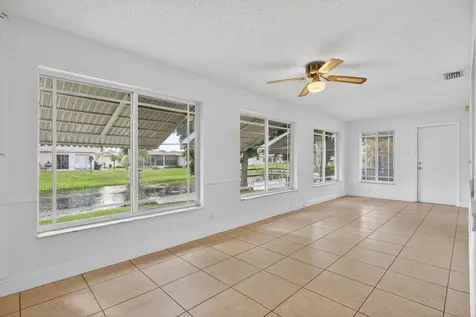 7340 Nw 8th Street Margate FL 33063