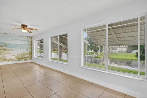 7340 Nw 8th Street Margate FL 33063