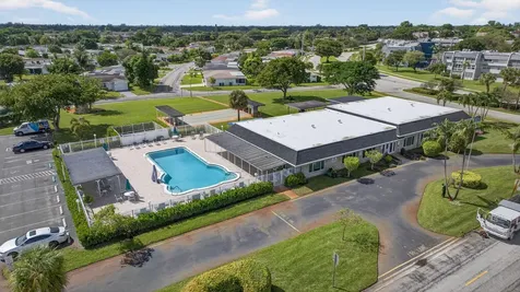 7340 Nw 8th Street Margate FL 33063