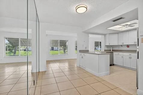 7340 Nw 8th Street Margate FL 33063