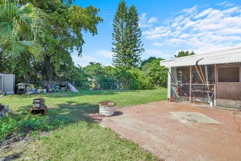 19627 Montana Lane Boca Raton FL 33434