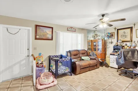 19627 Montana Lane Boca Raton FL 33434