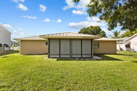 1825 Sw Cameo Boulevard Port Saint Lucie FL 34953