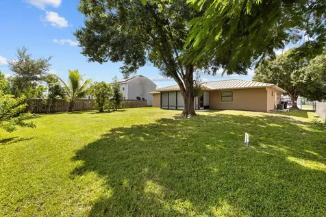 1825 Sw Cameo Boulevard Port Saint Lucie FL 34953