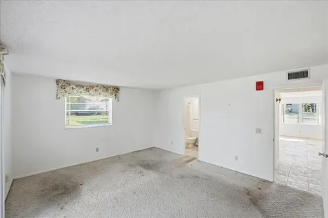 28 Lake Vista Trail Port Saint Lucie FL 34952