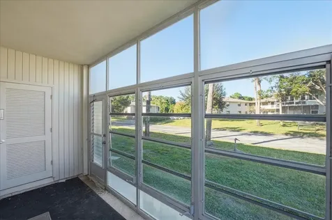 28 Lake Vista Trail Port Saint Lucie FL 34952