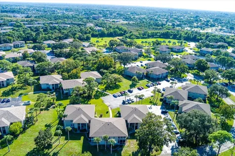28 Lake Vista Trail Port Saint Lucie FL 34952