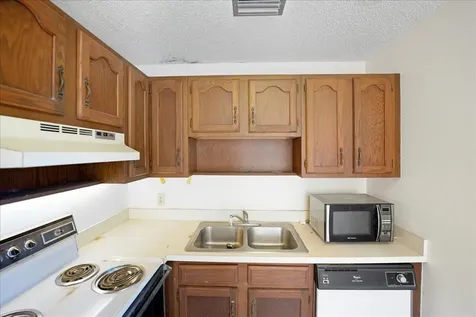 28 Lake Vista Trail Port Saint Lucie FL 34952