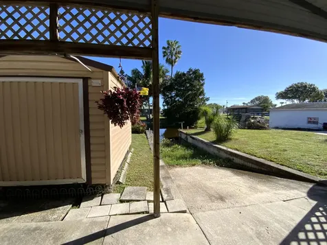 1095 Chobee Loop Okeechobee FL 34974