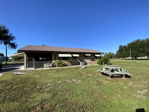 1095 Chobee Loop Okeechobee FL 34974
