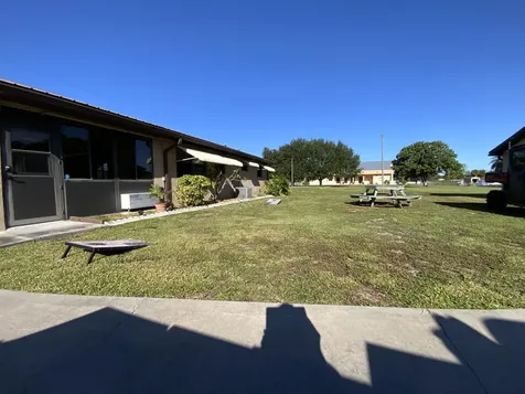 1095 Chobee Loop Okeechobee FL 34974