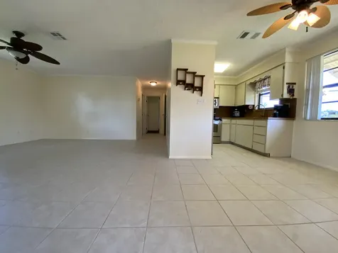 1095 Chobee Loop Okeechobee FL 34974