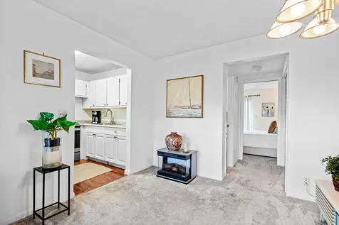 320 Horizons Boynton Beach FL 33435