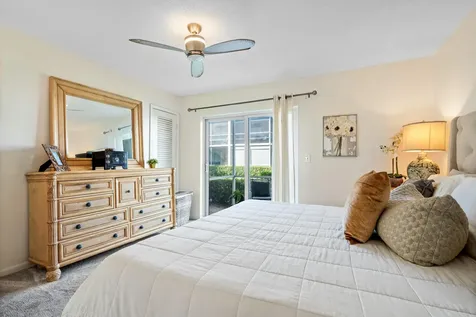 320 Horizons Boynton Beach FL 33435
