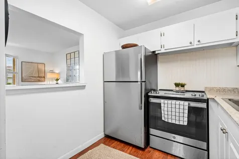 320 Horizons Boynton Beach FL 33435