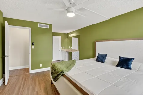 4 Royal Palm Way Boca Raton FL 33432