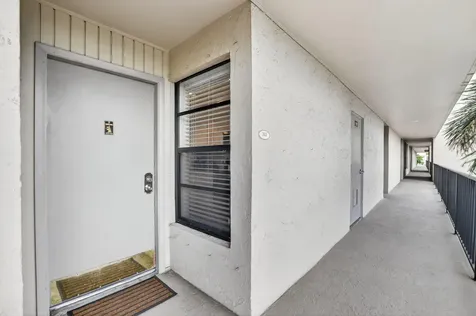 4 Royal Palm Way Boca Raton FL 33432