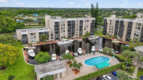 4 Royal Palm Way Boca Raton FL 33432