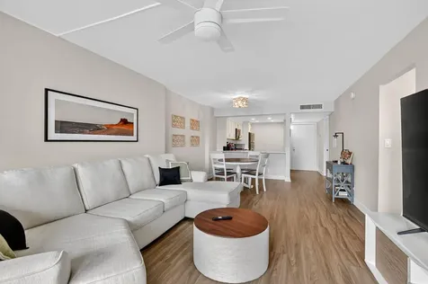 4 Royal Palm Way Boca Raton FL 33432