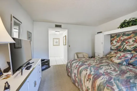380 Racquet Club Road Weston FL 33326