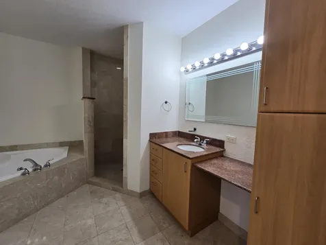 1640 Presidential Way West Palm Beach FL 33401