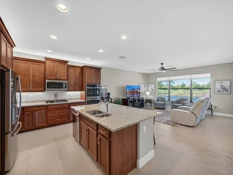 12564 Sw Manatee Marsh Terrace Port Saint Lucie FL 34987