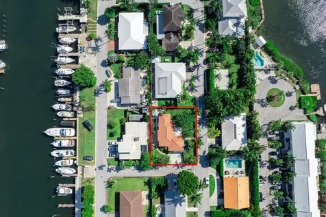 815 South Road Boynton Beach FL 33435