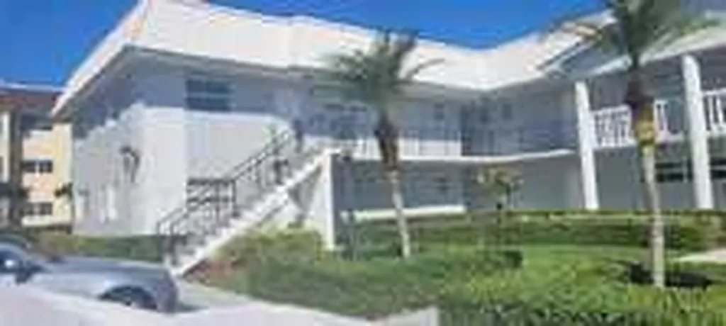 19 Colonial Club Drive Boynton Beach FL 33435