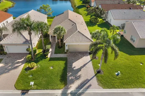 324 Nw Treeline Trace Port Saint Lucie FL 34986