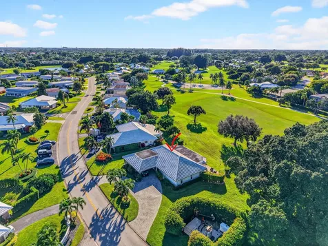 355 Villa Drive Atlantis FL 33462